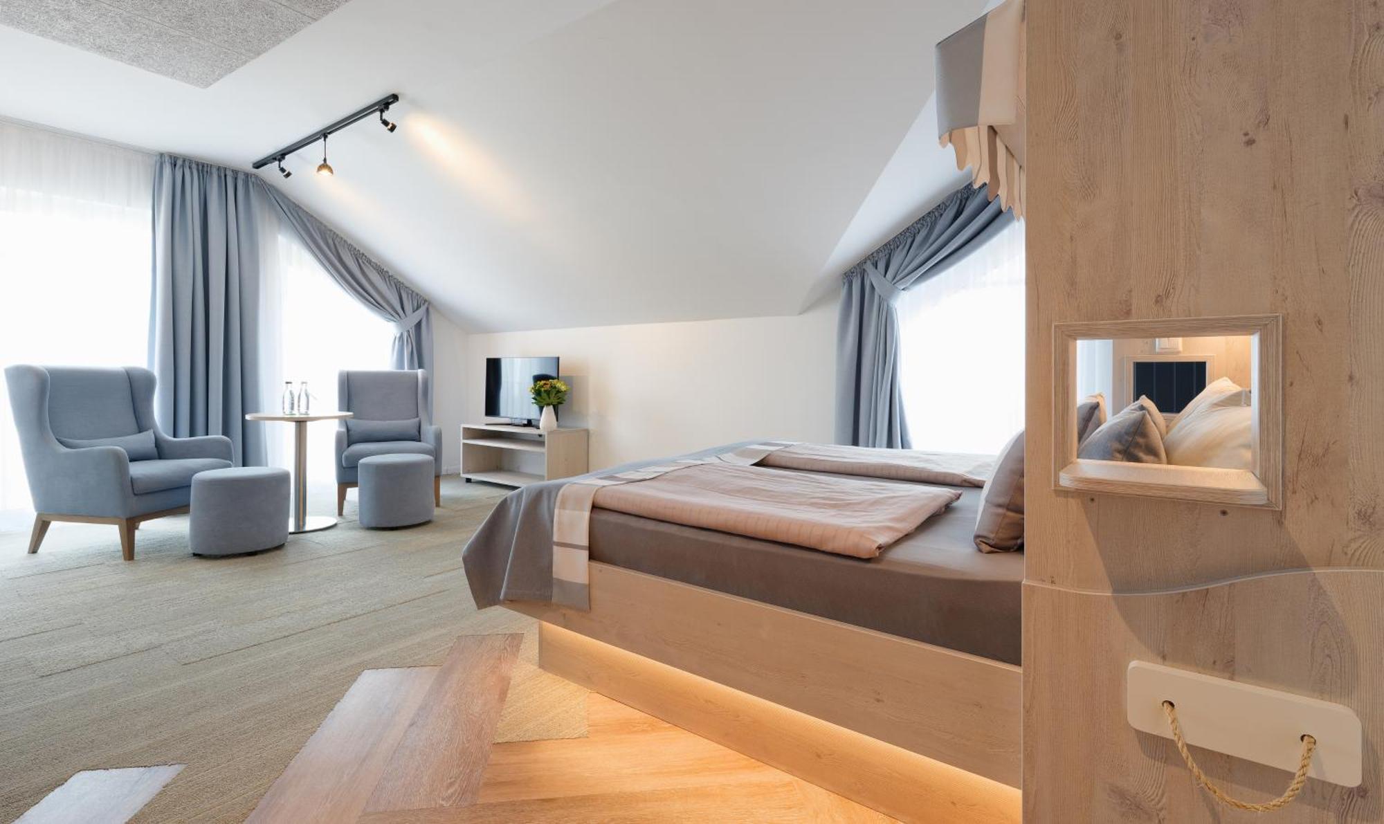 Hotel Schluister Park คาโรลิเนนซีล ภายนอก รูปภาพ