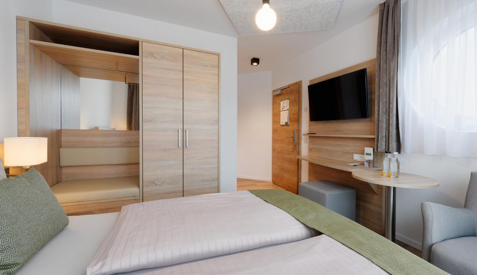 Hotel Schluister Park คาโรลิเนนซีล ภายนอก รูปภาพ